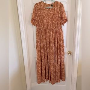 SHEIN 2XL Maxi Pheasant 3 teir dress; Burnt Orange with delicate white flowers